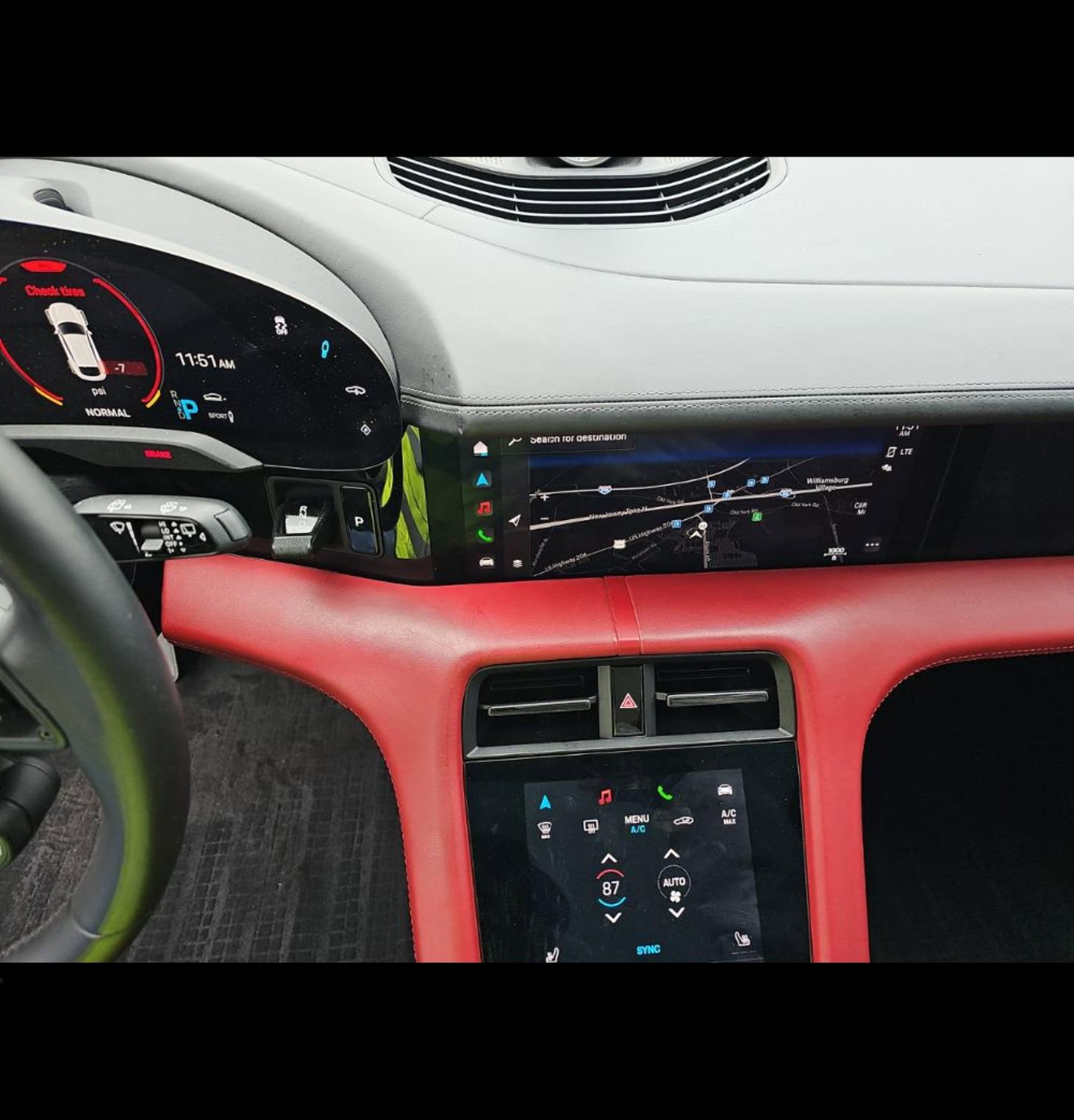 Used 2022 Porsche Taycan 4 Cross Turismo image 24