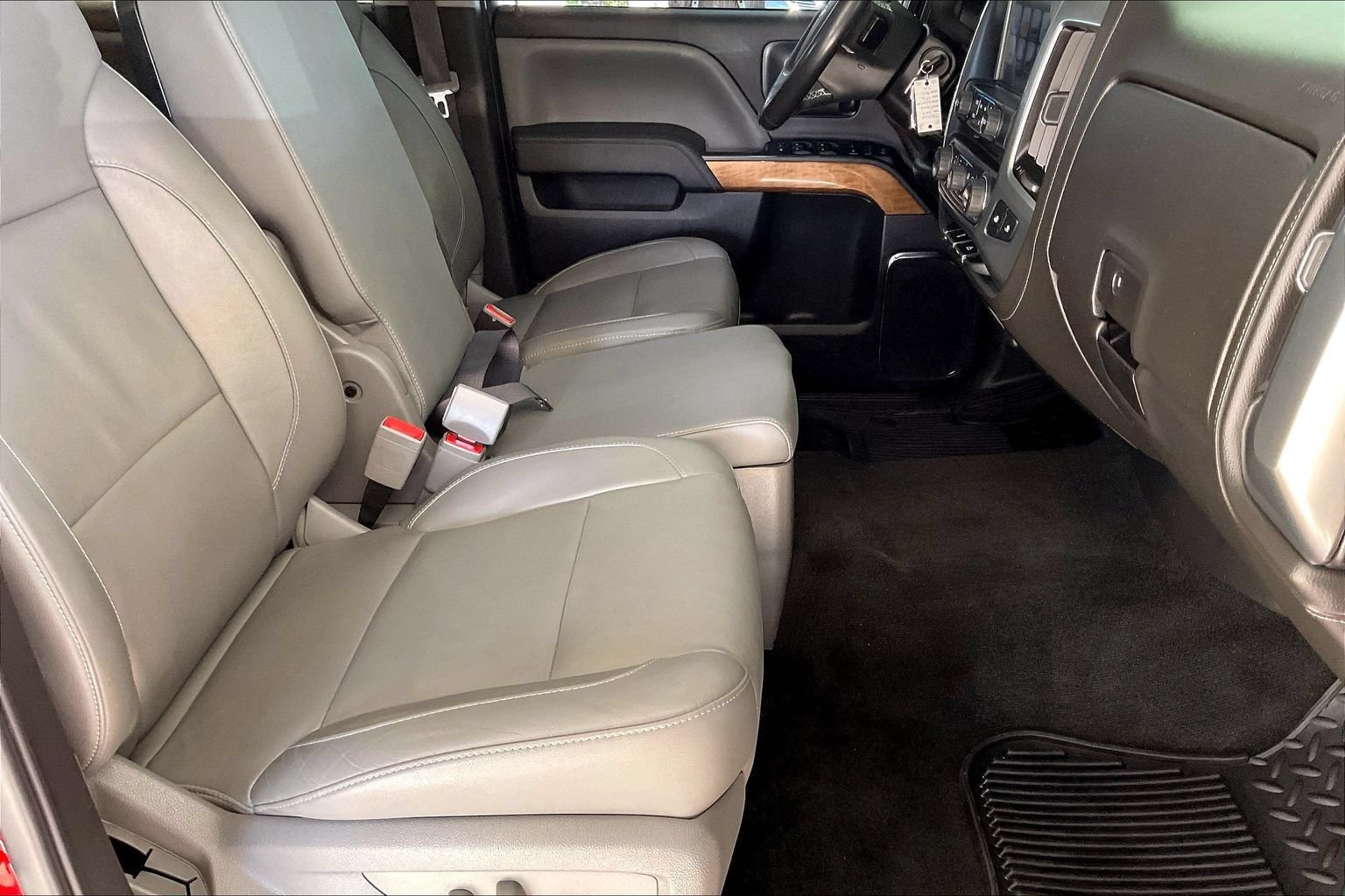 Used 2017 Chevrolet Silverado 1500 LTZ AWD/4WD image 24