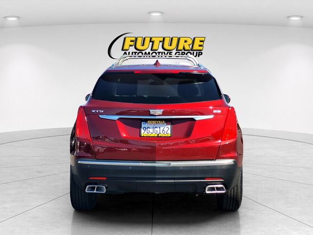 Used 2018 Cadillac XT5 Luxury w/ Driver Awareness Package FWD image 5