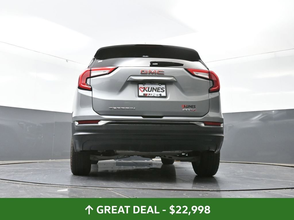 Used 2023 GMC Terrain AT4 image 59