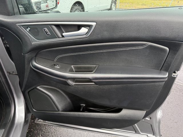 Certified 2024 Ford Edge Titanium AWD/4WD image 23