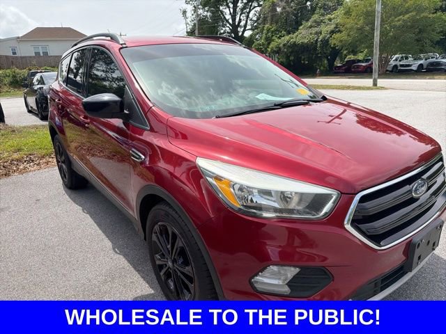 Used 2017 Ford Escape SE w/ SE Cold Weather Package FWD image 3