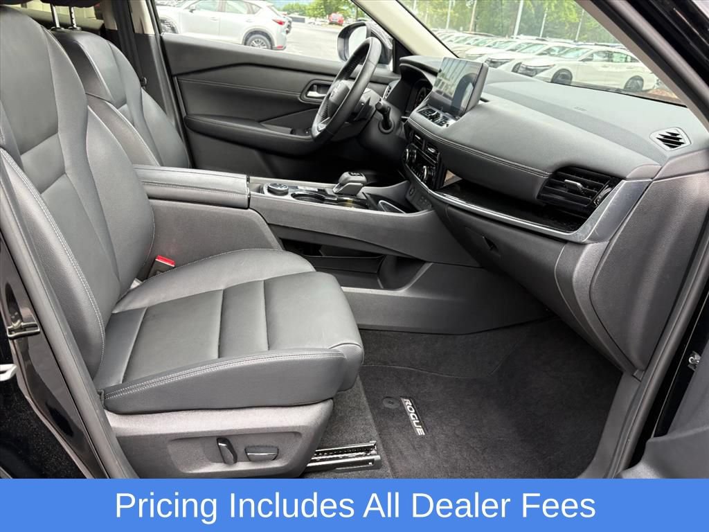 Certified 2025 Nissan Rogue SL AWD/4WD image 19