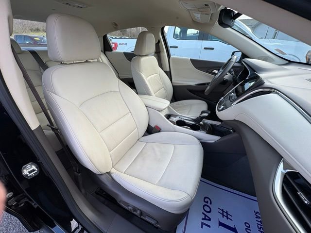Used 2024 Chevrolet Malibu LT image 29