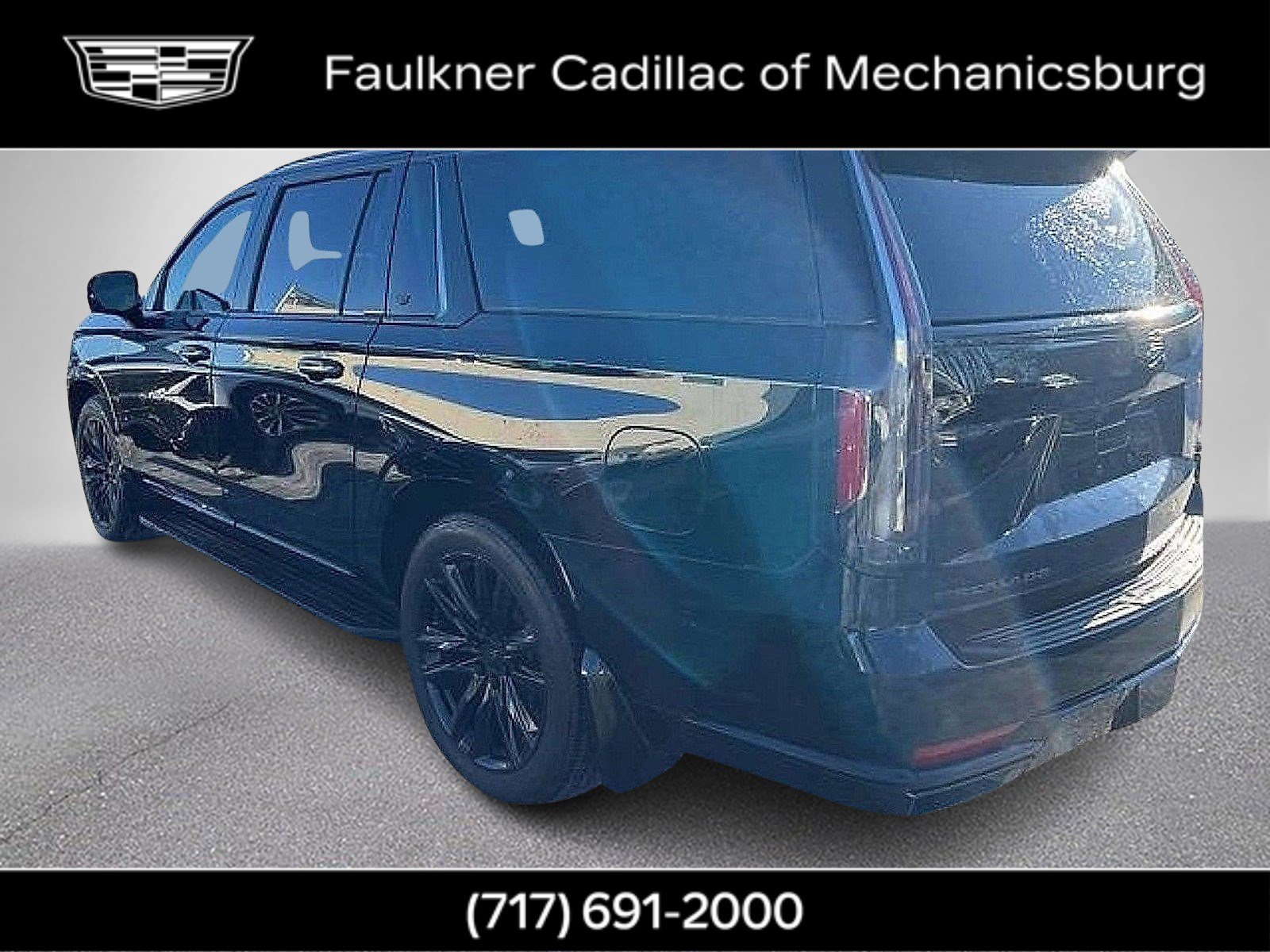 Used 2022 Cadillac Escalade ESV Sport w/ Touring Package image 8