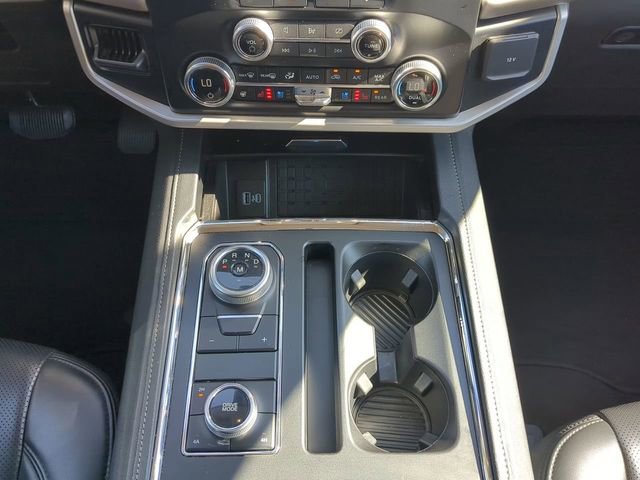 Used 2024 Ford Expedition XLT image 22