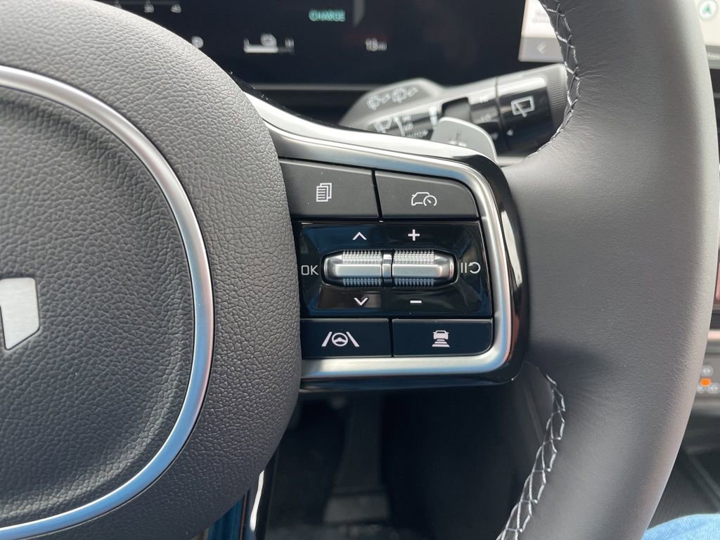 New 2026 Kia Carnival SX FWD image 27
