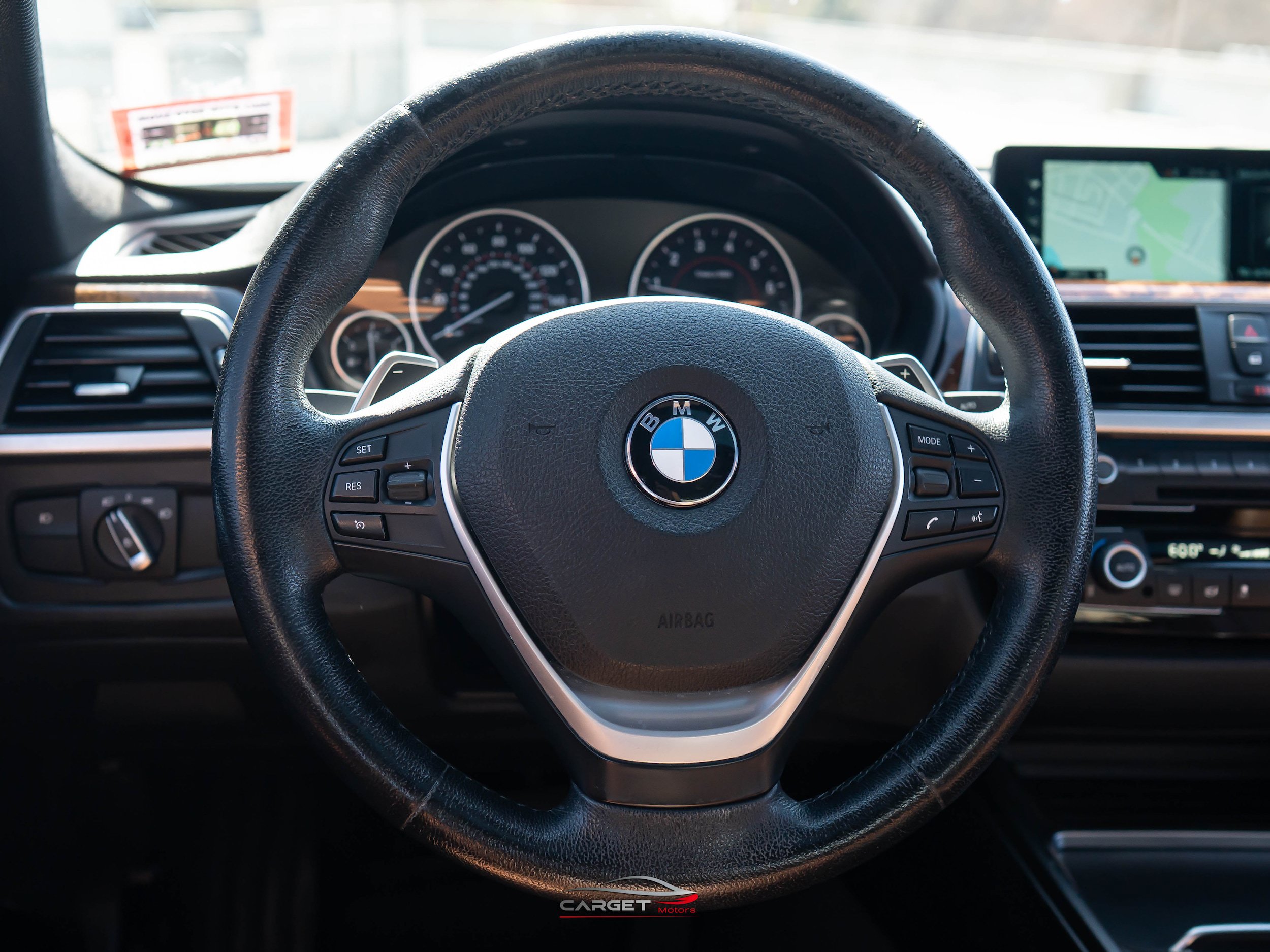 Used 2017 BMW 330i xDrive Sedan AWD/4WD image 24