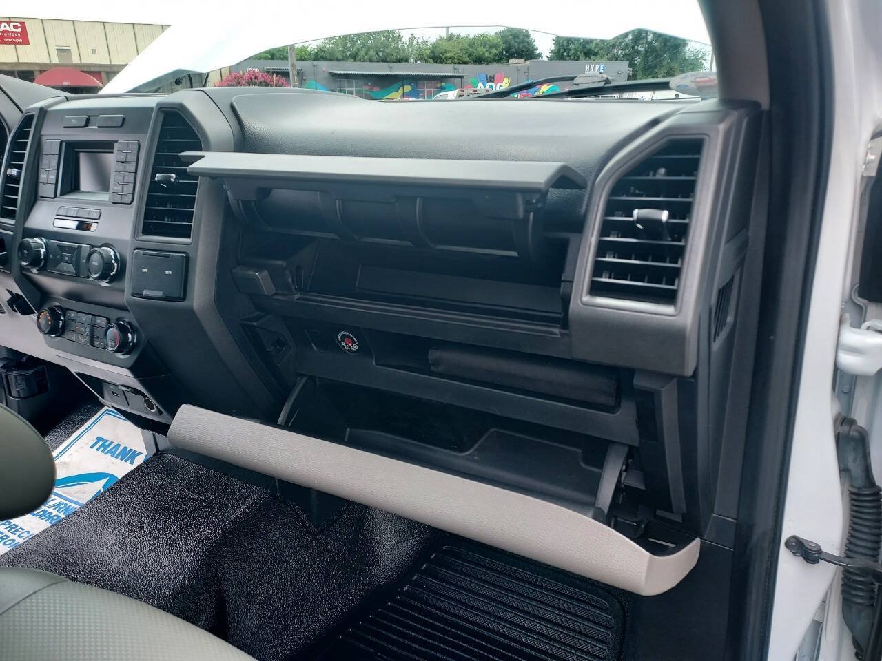 Used 2019 Ford F250 XL w/ Power Equipment Group RWD image 18