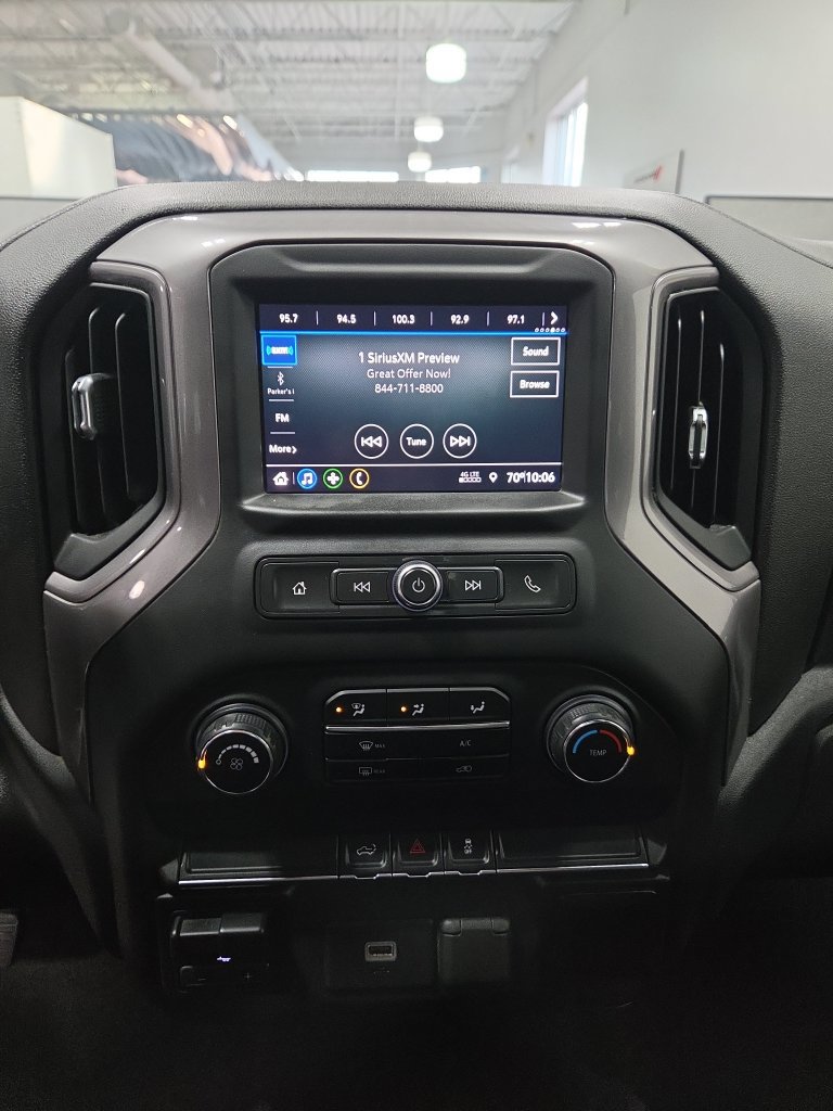 Used 2020 Chevrolet Silverado 2500 Custom w/ Custom Value Package AWD/4WD image 5