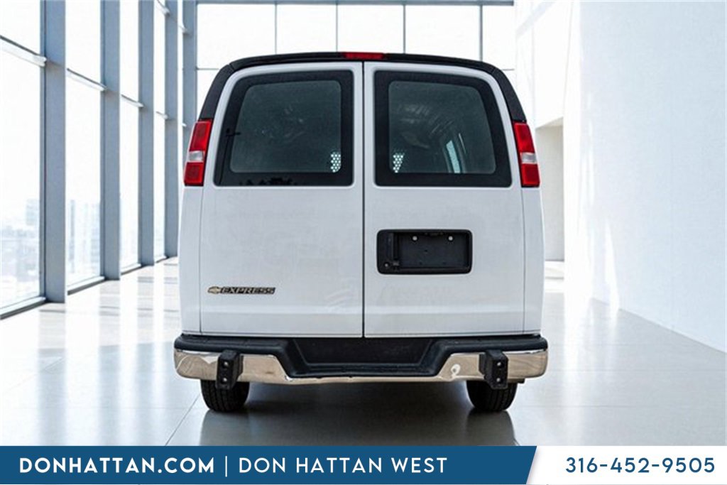 Used 2023 Chevrolet Express 2500 w/ Driver Convenience Package image 33