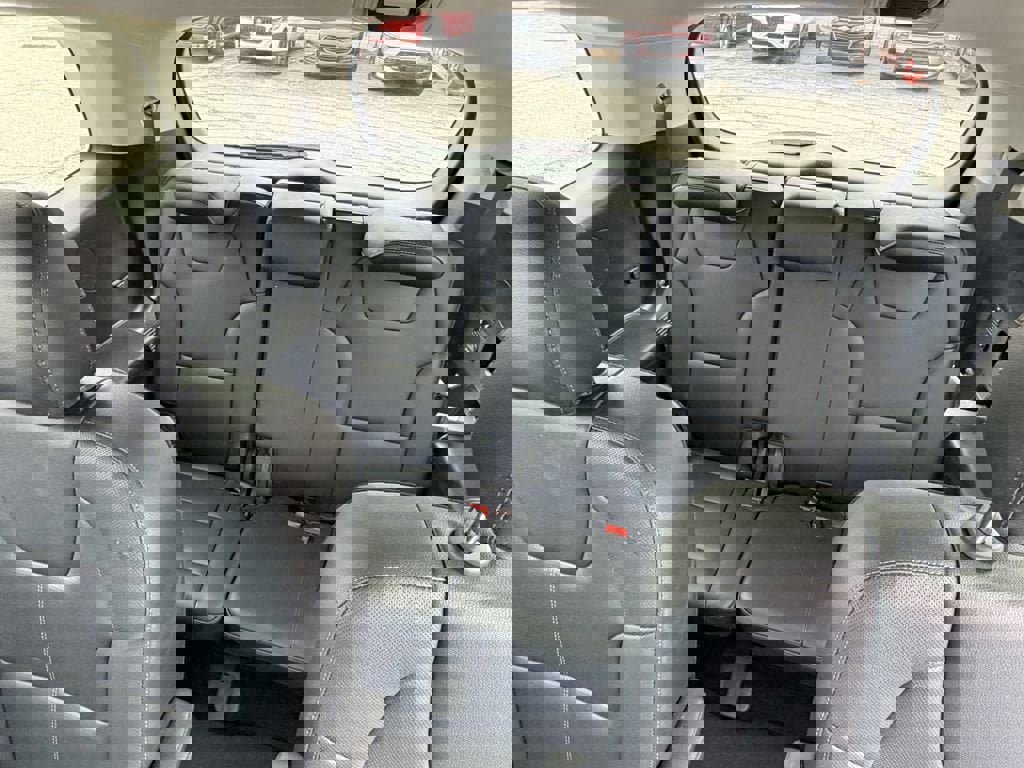 Used 2022 Kia Telluride EX w/ EX Premium Package image 15