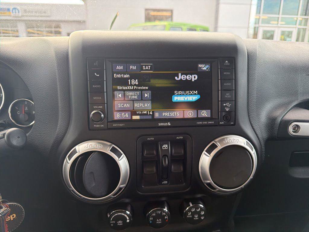 Used 2017 Jeep Wrangler Unlimited Sahara w/ Dual Top Group AWD/4WD image 13