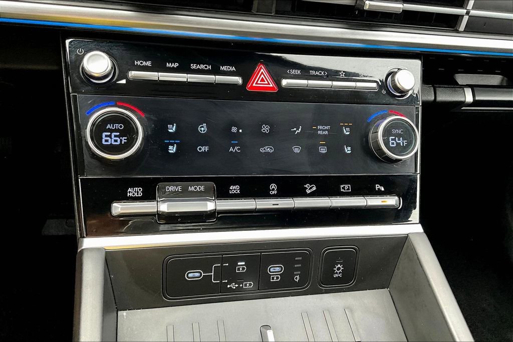 Used 2025 Hyundai Santa Fe Limited image 16