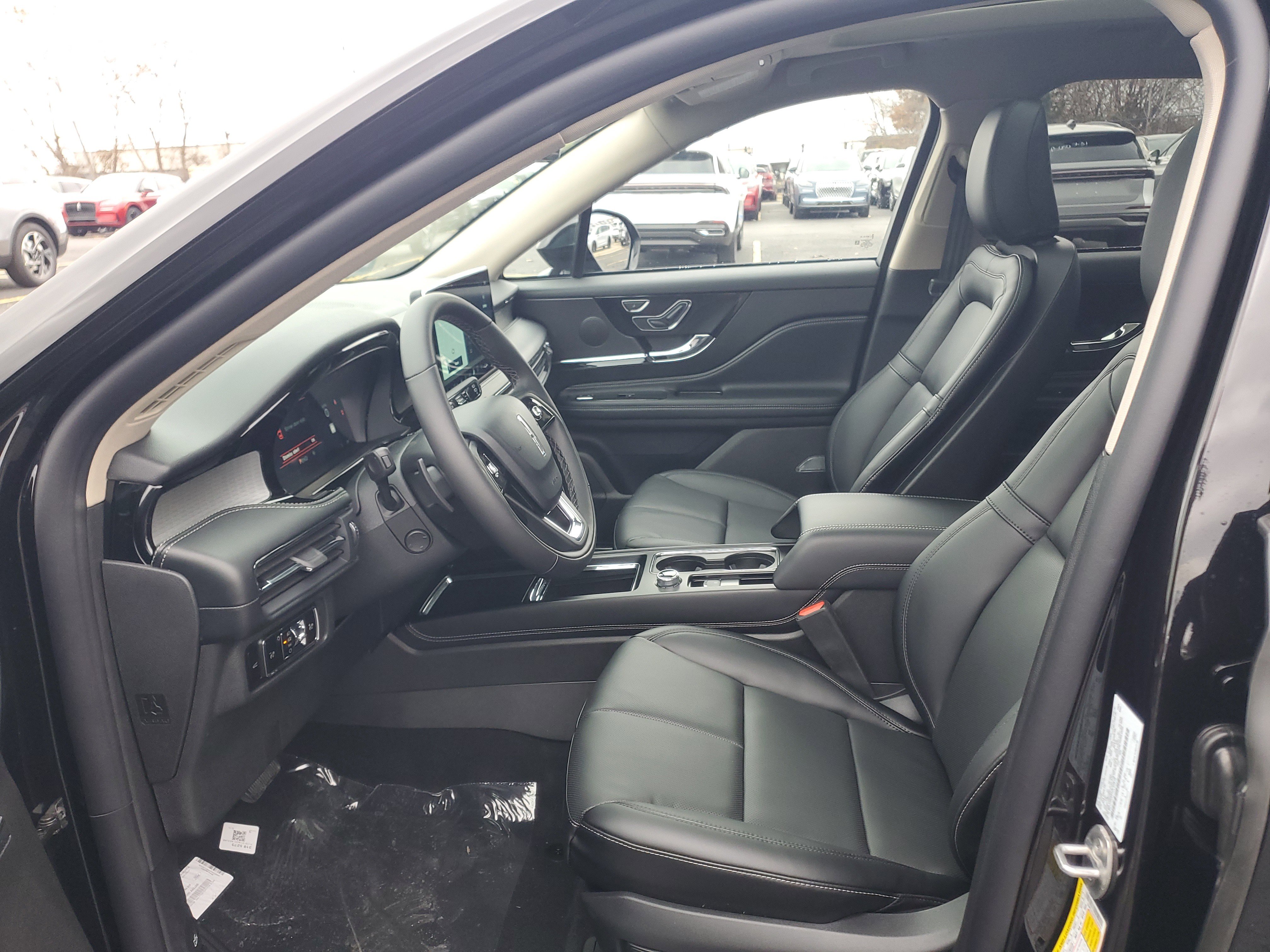 New 2026 Lincoln Corsair Premiere image 12