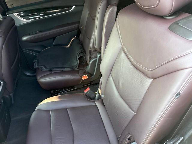 Used 2023 Cadillac XT6 Premium Luxury w/ Technology Package FWD image 19