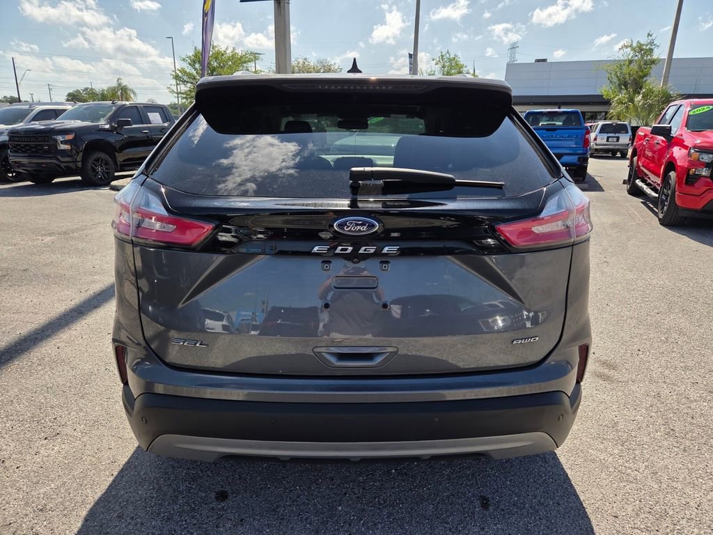 Used 2022 Ford Edge SEL image 10