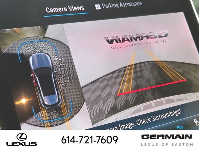 Used 2024 Mercedes-Benz GLC 300 4MATIC image 32
