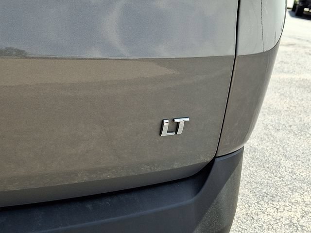 Used 2018 Chevrolet Traverse LT w/ LPO, Black Accent Package AWD/4WD image 35