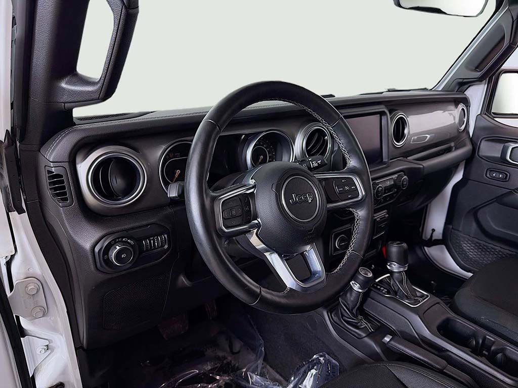 Used 2021 Jeep Wrangler Unlimited Sahara w/ Uconnect 4C Nav & Sound Group AWD/4WD image 18