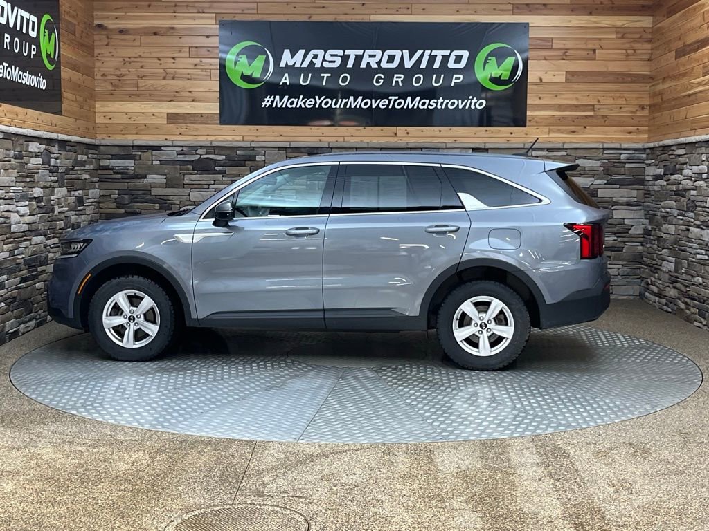 Used 2021 Kia Sorento LX image 7