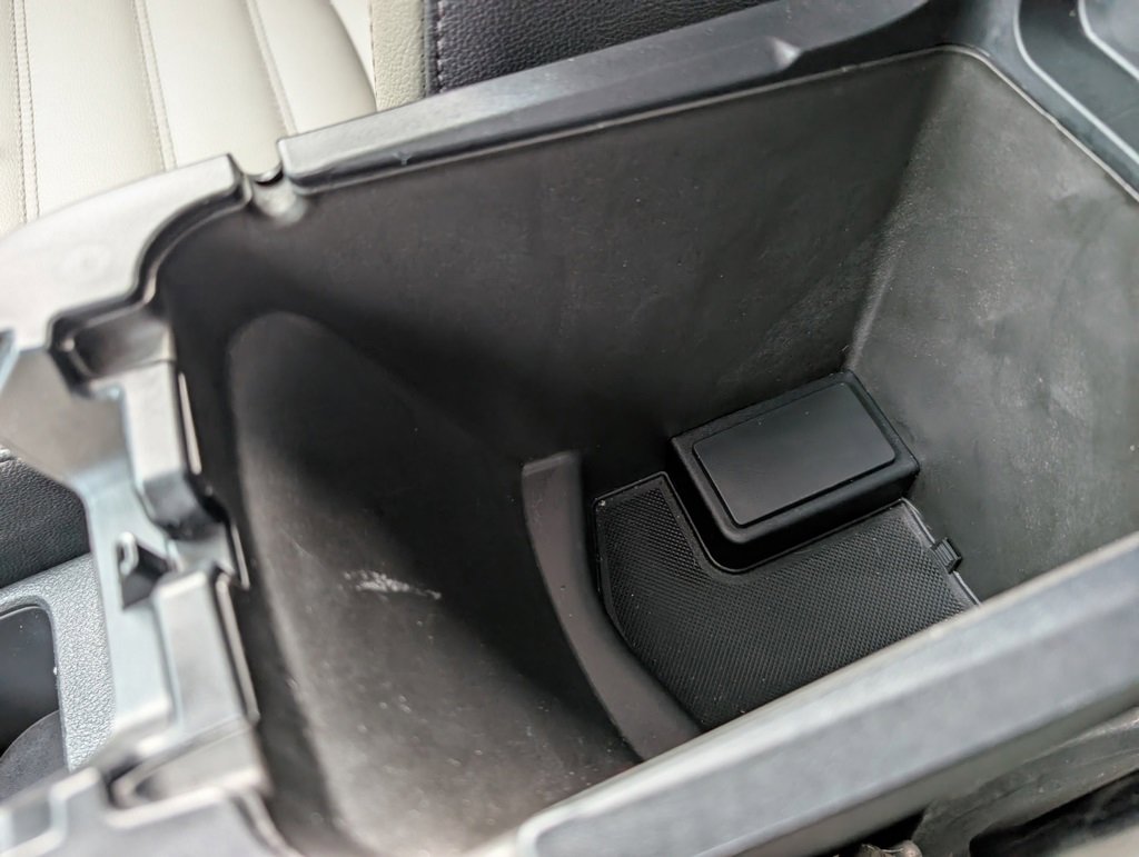 Used 2020 Ford Transit Connect Titanium w/ Trailer Tow Package image 29