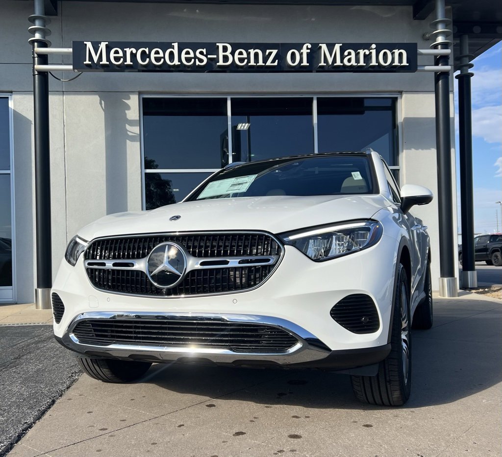Used 2026 Mercedes-Benz GLC 300 4MATIC image 1