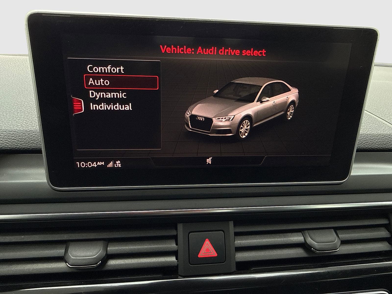 Used 2018 Audi A4 2.0T Prestige w/ Prestige Package AWD/4WD image 27