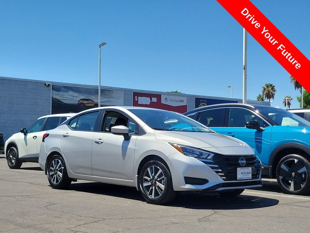 Used 2025 Nissan Versa SV w/ Trunk Package FWD image 30