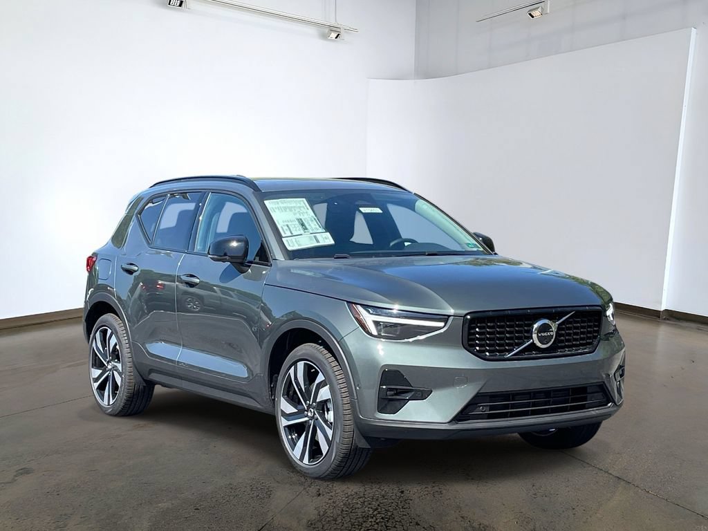 New 2026 Volvo XC40 B5 Ultra w/ Protection Package Premier AWD/4WD image 3