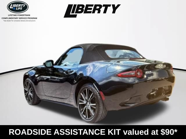 Used 2024 MAZDA MX-5 Miata Grand Touring RWD image 3
