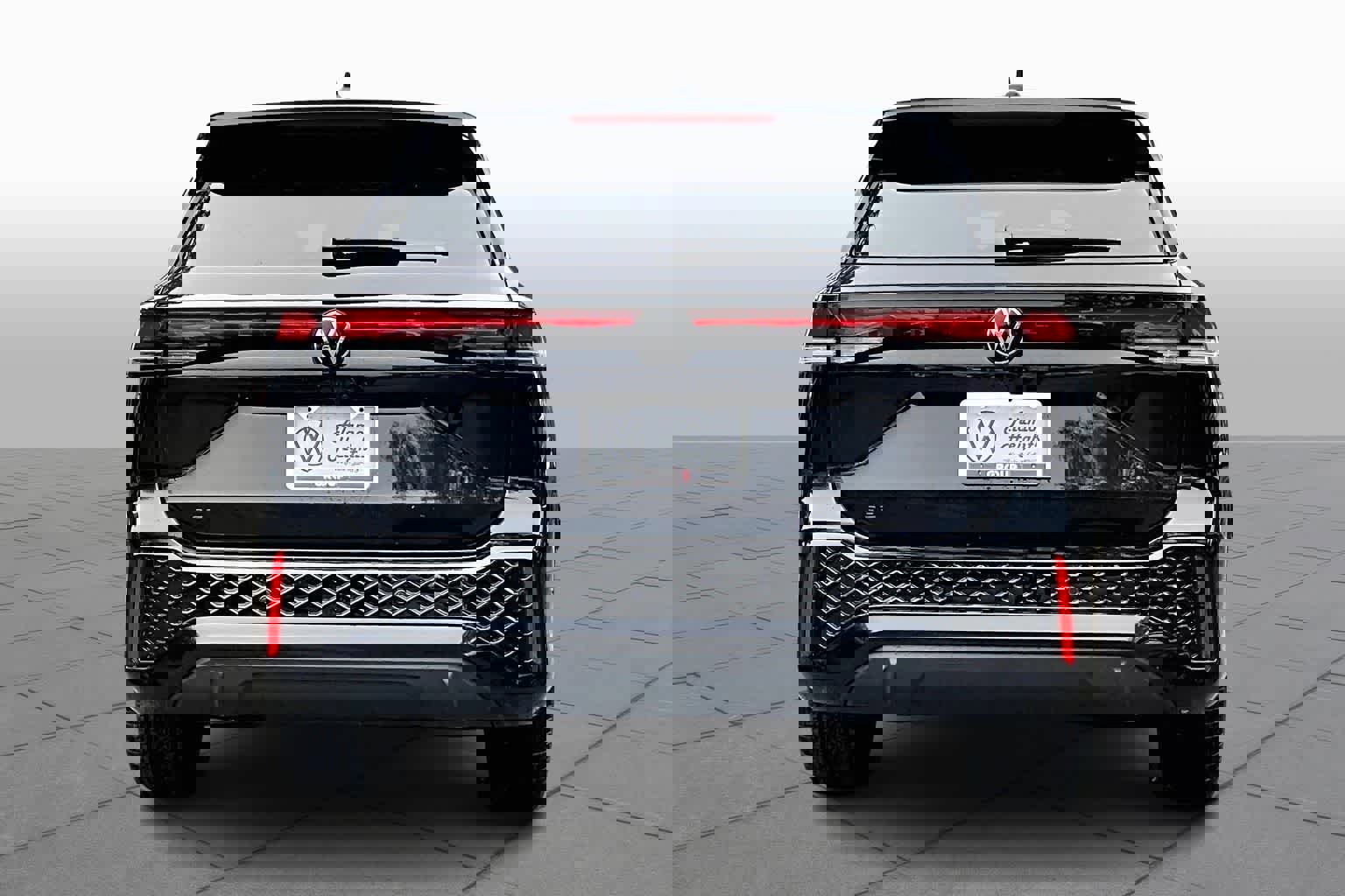 New 2026 Volkswagen Tiguan SE R-Line image 4