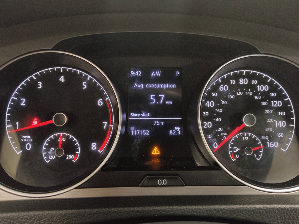 Used 2016 Volkswagen Golf S FWD image 23