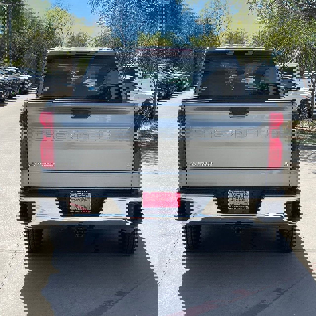 Used 2025 Chevrolet Silverado 1500 LT image 5