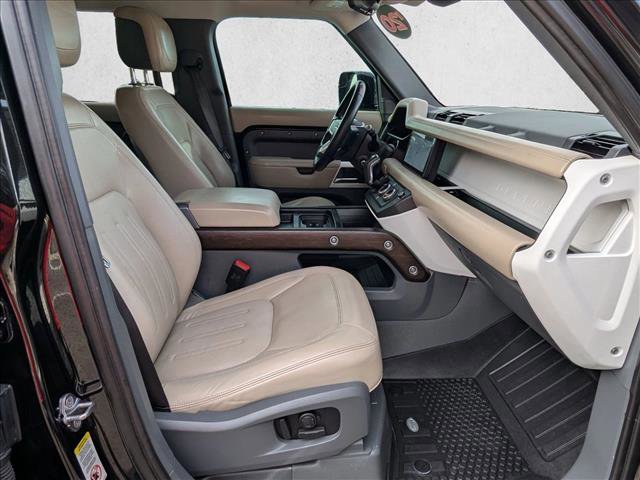 Used 2020 Land Rover Defender 110 HSE image 21