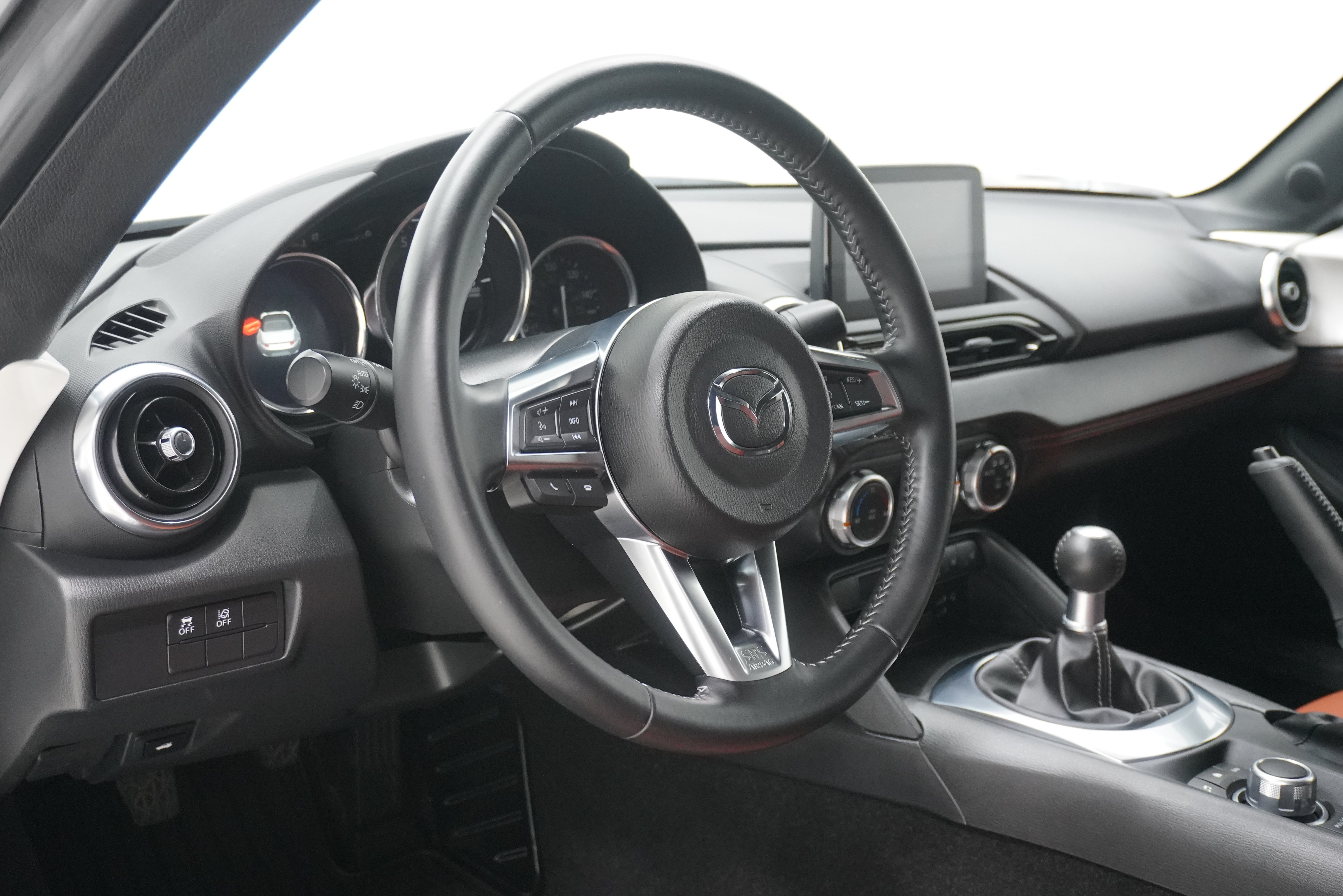 Used 2022 MAZDA MX-5 Miata Grand Touring RWD image 13