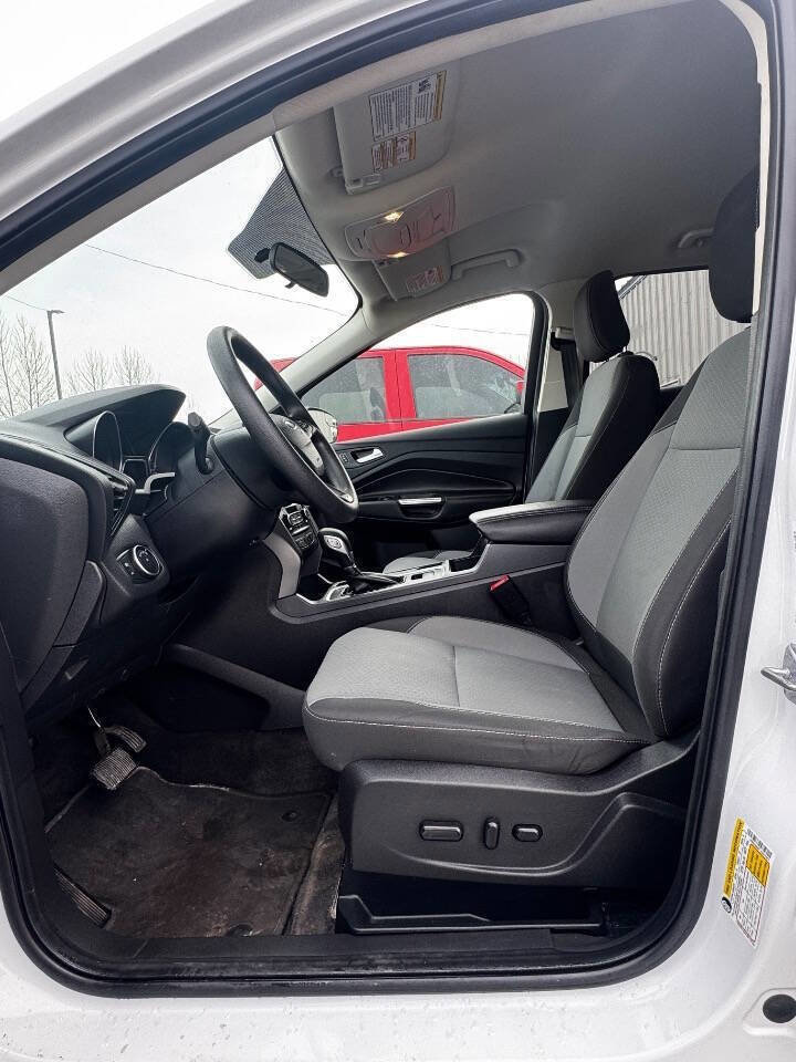 Used 2018 Ford Escape SE image 4