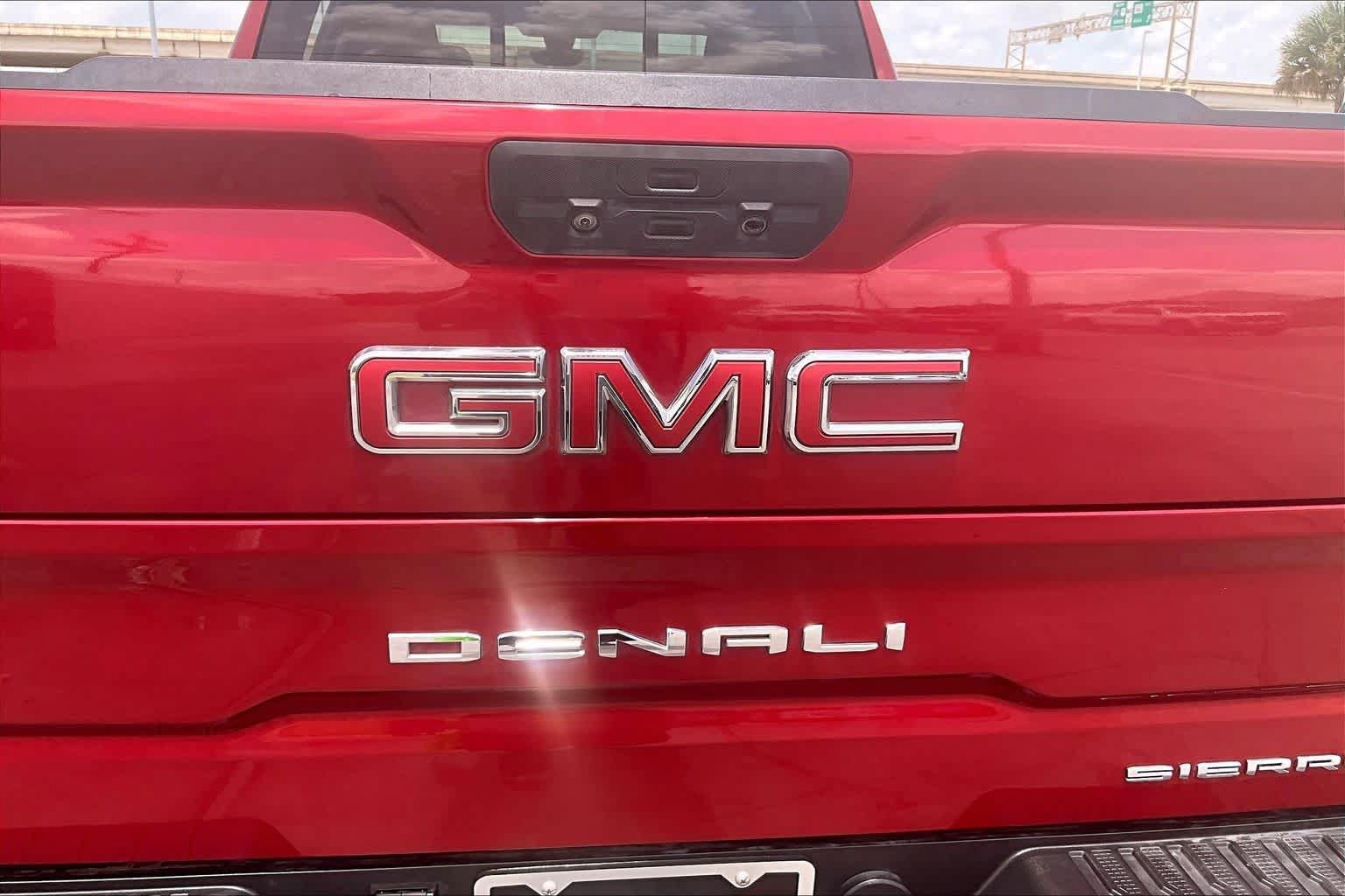 Used 2021 GMC Sierra 1500 Denali w/ Denali Ultimate Package AWD/4WD image 60