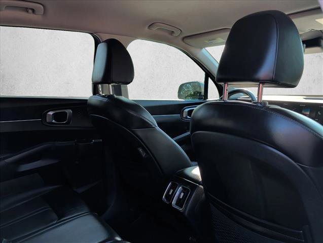 Used 2025 Kia Sorento S FWD image 21
