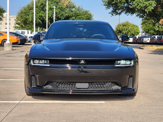 Used 2025 Dodge Charger Daytona Scat Pack w/ Track Pack AWD/4WD image 2