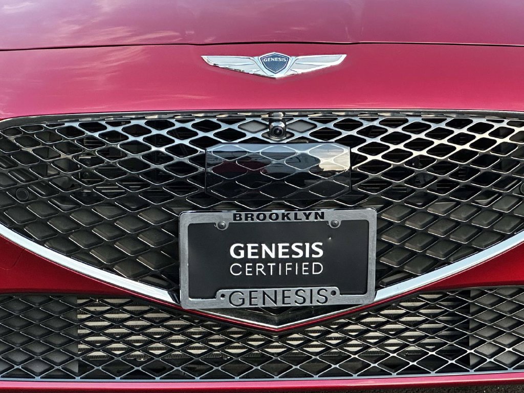 Used 2023 Genesis G70 2.0T w/ Sport Prestige Package AWD/4WD image 9
