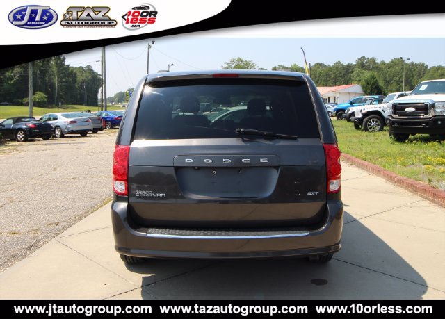 Used 2020 Dodge Grand Caravan SXT FWD image 5