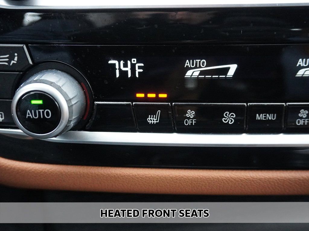 Used 2023 BMW 540i xDrive w/ Premium Package image 9