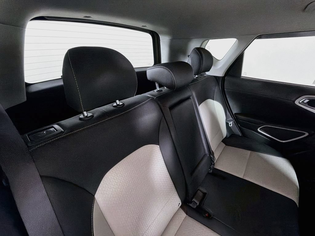 Used 2023 Kia Soul GT-Line FWD image 25