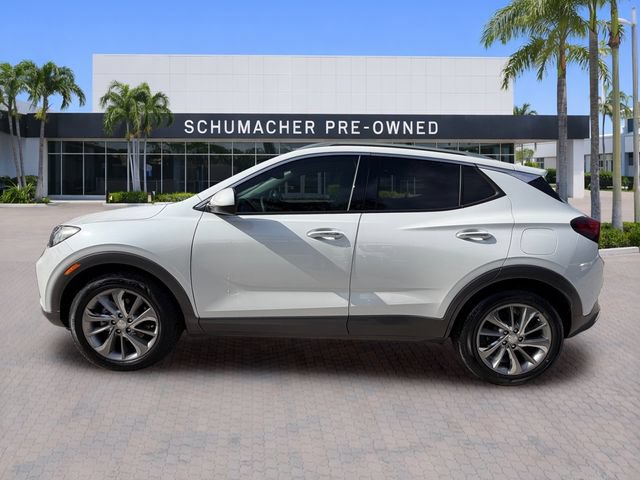 Certified 2023 Buick Encore GX Essence w/ Experience Buick Package FWD image 4