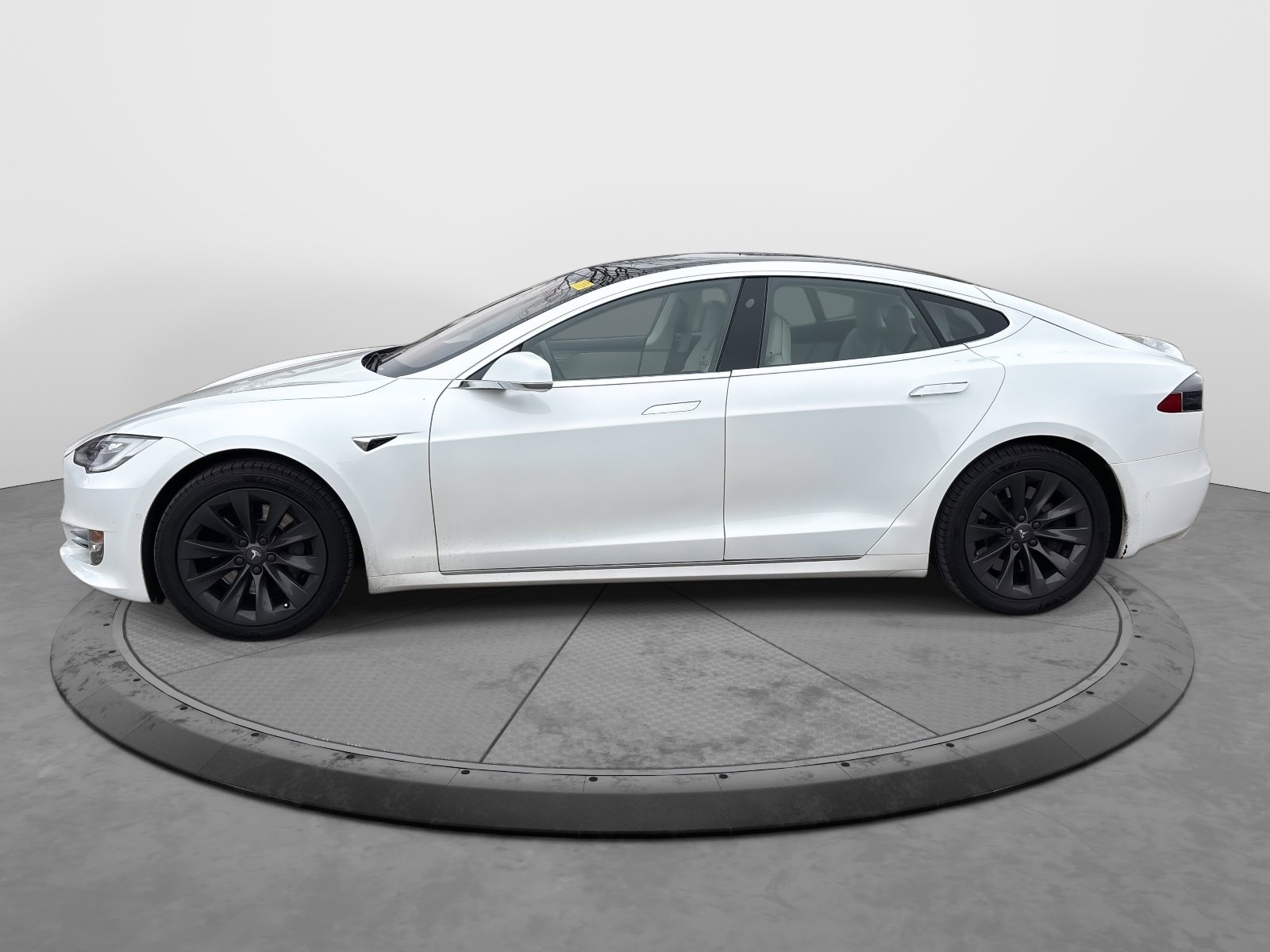 Used 2019 Tesla Model S 100D image 5