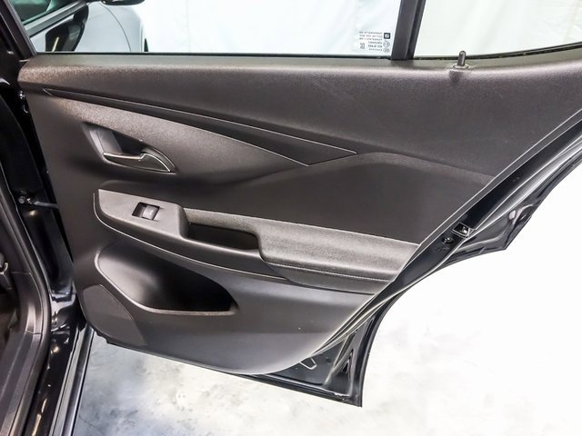 Certified 2025 Buick Envista Sport Touring image 28