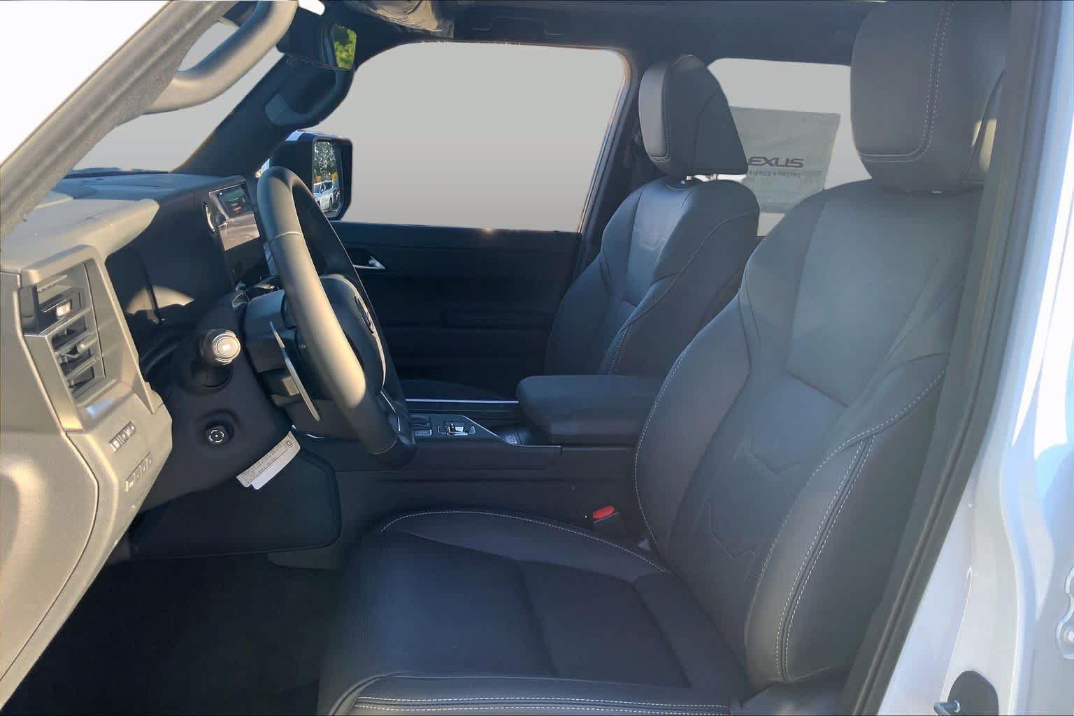 New 2026 Lexus GX 550 w/ Accessory Package (2T) AWD/4WD image 9