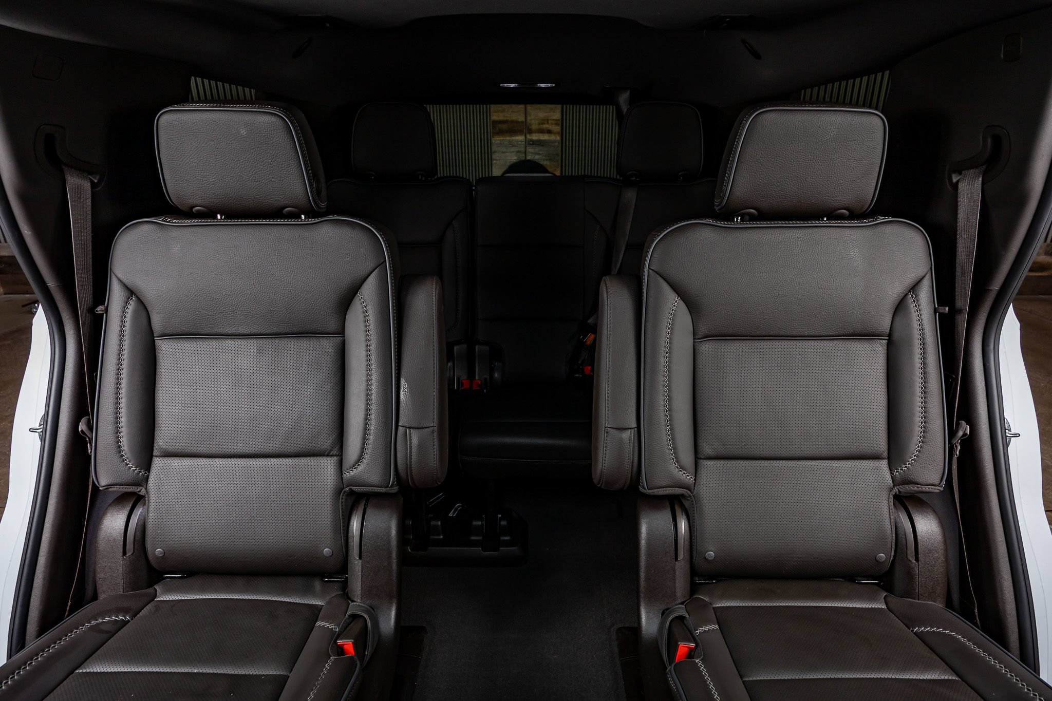 Used 2024 GMC Yukon Denali AWD/4WD image 36