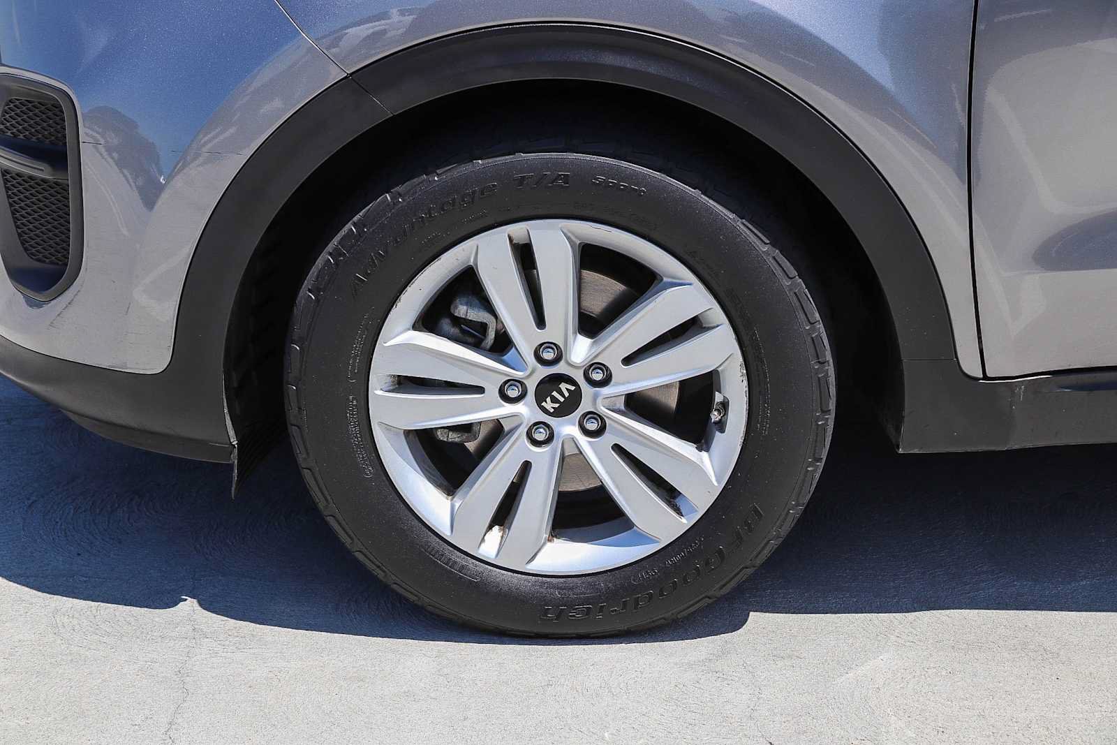 Used 2018 Kia Sportage LX FWD image 11